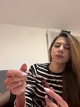 KiraVixenSweet online show from 02-14-26, 12:55