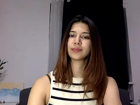 Snapshot of KiraVixenSweet chatting on 03-13-26, 10:48 KiraVixenSweet online show from 03-13-26, 10:48