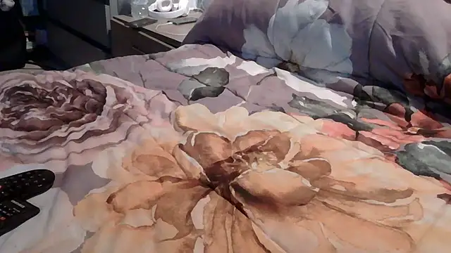 luanahot1 online show from 03-17-26, 01:03