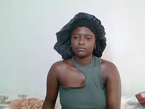 Snapshot of Darkbeauty27 chatting on 03-01-26, 02:39 Darkbeauty27 online show from 03-01-26, 02:39