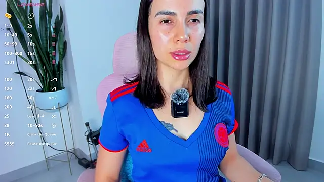sara ospina22 online show from 06-11-26, 09:34