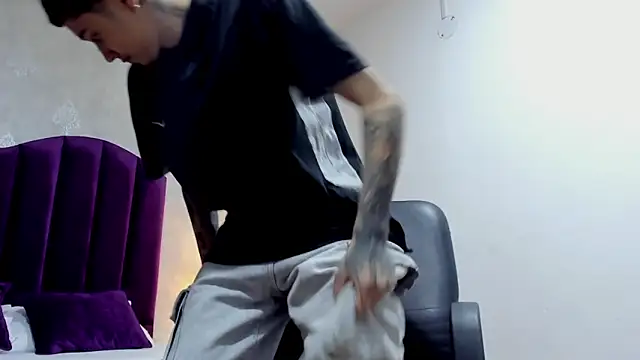 Snapshot of JoshBeech chatting on 02-24-26, 12:50 JoshBeech online show from 02-24-26, 12:50