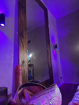 Kinsleybrown online show from 03-06-26, 04:35