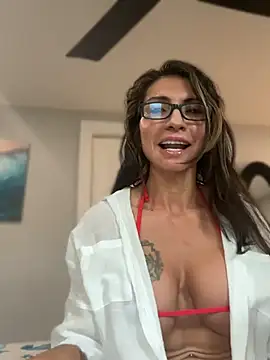 Snapshot of lunasexy79 chatting on 07-04-26, 02:43 lunasexy79 online show from 07-04-26, 02:43