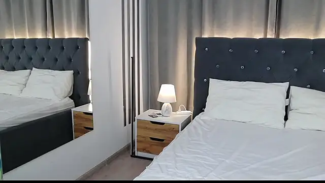 VikkyVonn online show from 07-18-26, 10:46