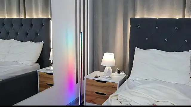 VikkyVonn online show from 07-17-26, 10:56