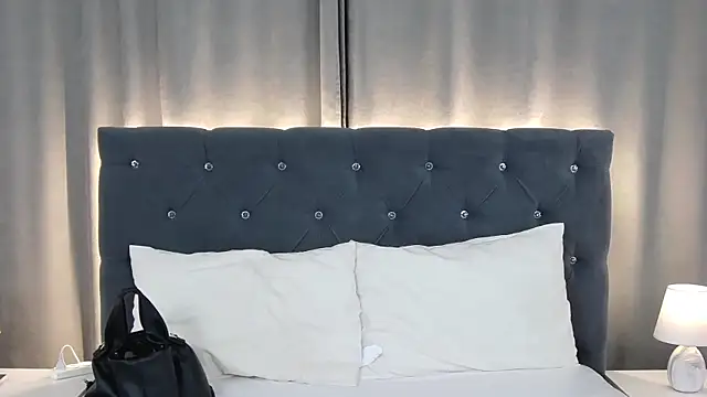 VikkyVonn online show from 07-12-26, 10:49