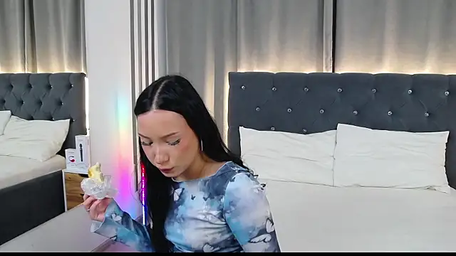 VikkyVonn online show from 07-16-26, 11:07