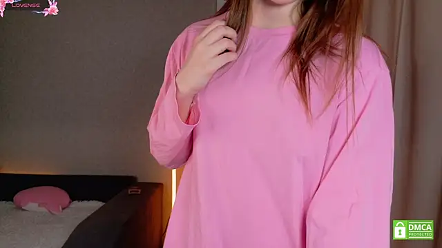 KateNickson online show from 04-13-26, 05:22