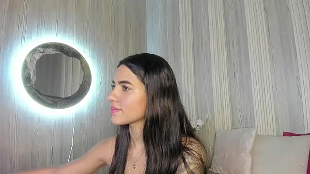 Isabellaa Rosee online show from 06-18-26, 08:36