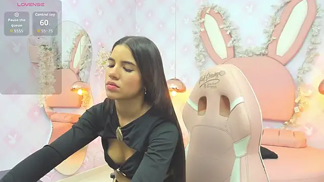 Isabellaa Rosee online show from 04-25-26, 07:11