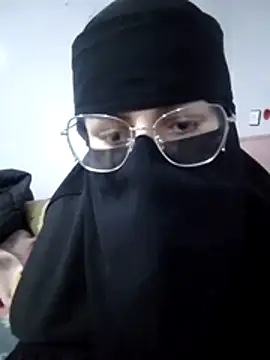 Snapshot of Kawtr9ahbtk chatting on 02-13-26, 08:31 Kawtr9ahbtk online show from 02-13-26, 08:31