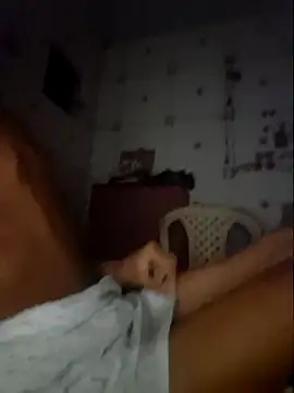 Snapshot of jujubinha1028 chatting on 02-14-26, 04:45 jujubinha1028 online show from 02-14-26, 04:45