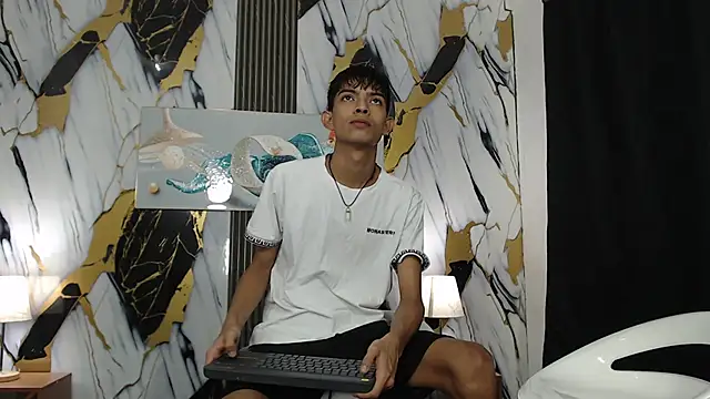 KITTY BOSH online show from 03-17-26, 12:57