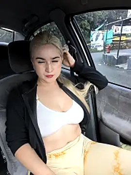 Snapshot of violet-grey chatting on 02-17-26, 12:24 violet-grey online show from 02-17-26, 12:24