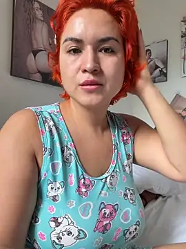 Snapshot of violet-grey chatting on 06-18-26, 03:39 violet-grey online show from 06-18-26, 03:39