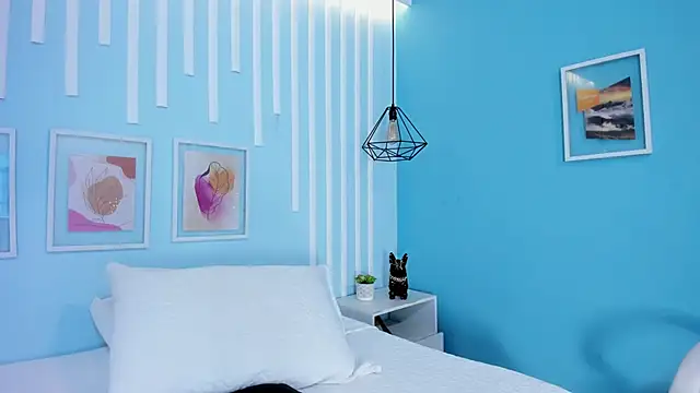 Saray Becker  online show from 04-07-26, 07:15