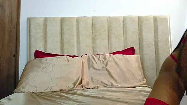 JustZoe  online show from 06-26-26, 10:04