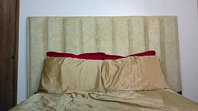 JustZoe  online show from 05-10-26, 12:47