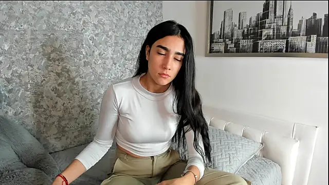 Snapshot of Anika_H chatting on 03-28-26, 12:17 Anika H online show from 03-28-26, 12:17