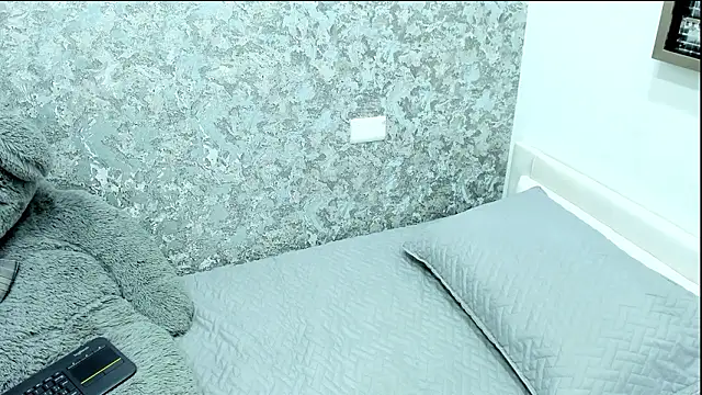 Snapshot of Anika_H chatting on 02-23-26, 12:28 Anika H online show from 02-23-26, 12:28