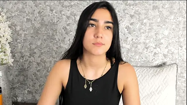 Snapshot of Anika_H chatting on 04-29-26, 05:30 Anika H online show from 04-29-26, 05:30