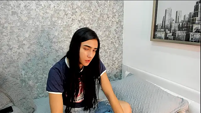 Snapshot of Anika_H chatting on 03-22-26, 12:18 Anika H online show from 03-22-26, 12:18