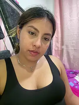 Snapshot of Emiily_joee_ chatting on 05-02-26, 12:16 Emiily joee online show from 05-02-26, 12:16