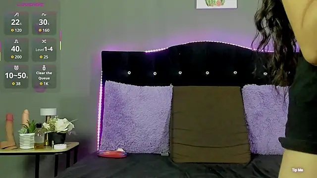 Ivy Heat online show from 05-16-26, 02:10