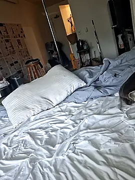 Cinnamonbunn online show from 03-10-26, 06:45