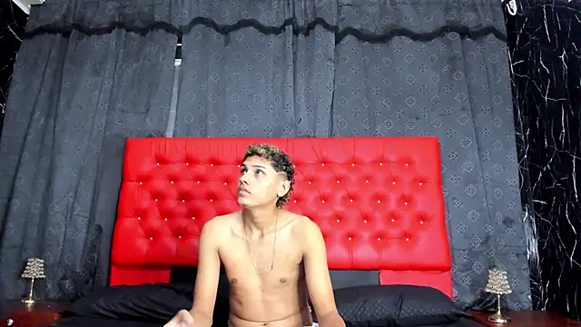 Henry and Lucy online show from 03-08-26, 07:17