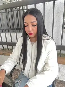 Daniela Pink online show from 03-19-26, 12:49