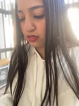 Daniela Pink online show from 02-27-26, 01:11