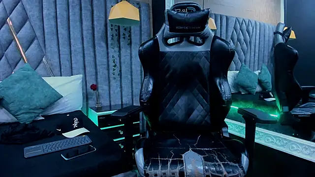 Snapshot of TylerGandi chatting on 02-24-26, 07:59 TylerGandi online show from 02-24-26, 07:59