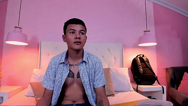 Snapshot of TylerGandi chatting on 03-01-26, 07:58 TylerGandi online show from 03-01-26, 07:58