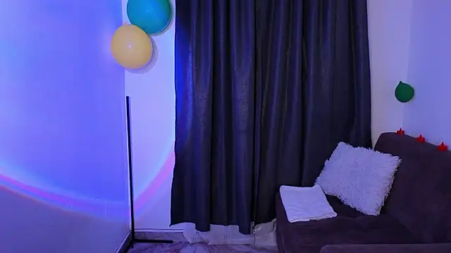 sexxylady11  online show from 03-03-26, 11:45