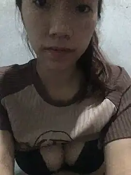 Snapshot of Sukem-mut chatting on 02-22-26, 12:57 Sukem-mut online show from 02-22-26, 12:57