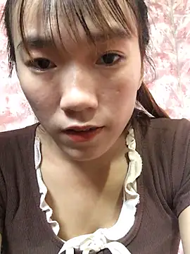 Snapshot of Sukem-mut chatting on 02-21-26, 06:37 Sukem-mut online show from 02-21-26, 06:37