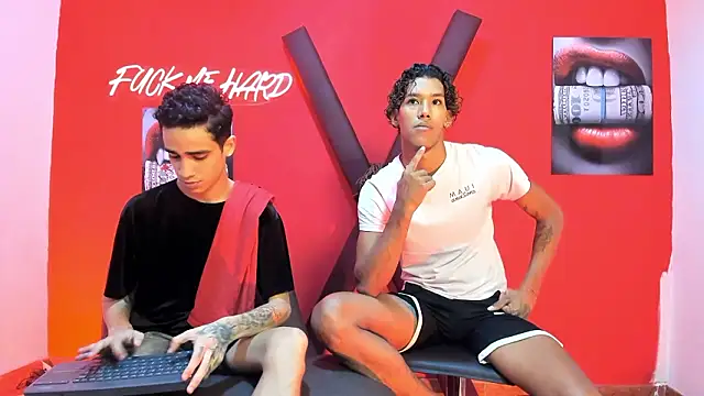 Snapshot of GREEN_BOYS chatting on 02-17-26, 07:27 GREEN BOYS online show from 02-17-26, 07:27