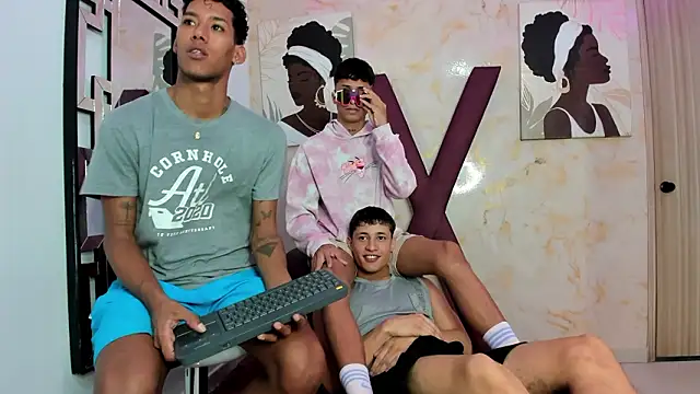 GREEN BOYS online show from 03-16-26, 01:57