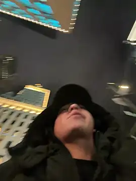 Jhon jairo420zzzz online show from 04-06-26, 02:18