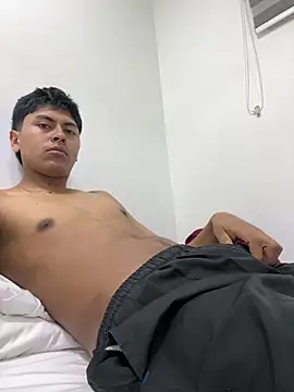 Snapshot of Miguel_960 chatting on 02-20-26, 08:00 Miguel 960 online show from 02-20-26, 08:00