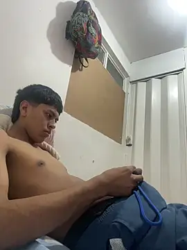 Snapshot of Miguel_960 chatting on 02-22-26, 10:44 Miguel 960 online show from 02-22-26, 10:44