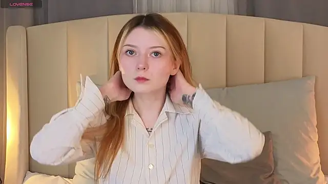 AlyssFrost online show from 04-25-26, 02:14