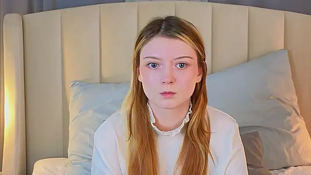 AlyssFrost online show from 04-19-26, 02:56