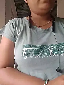 taniya0 online show from 07-02-26, 08:20