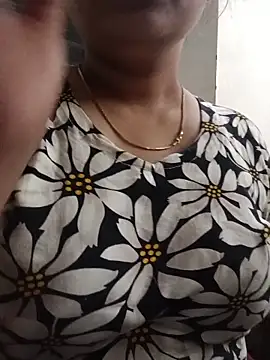 taniya0 online show from 04-24-26, 12:45