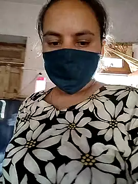 taniya0 online show from 04-18-26, 04:15