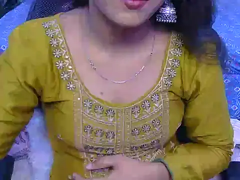 Snapshot of its-taniya chatting on 06-13-26, 03:48 its-taniya online show from 06-13-26, 03:48