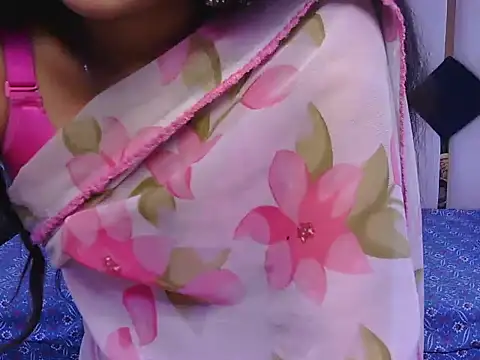 Snapshot of its-taniya chatting on 06-05-26, 06:52 its-taniya online show from 06-05-26, 06:52